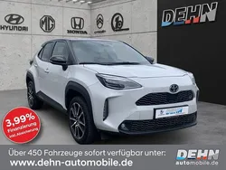 Ash grey metallic (1k6)/ black Gebraucht 2023 Toyota Yaris Cross Sport SUV | 24.950 € (Guter Preis)