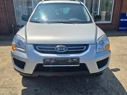 Silber Gebraucht 2009 Kia Sportage SUV | 4.950 € (Fairer Preis)