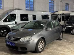 Grau Gebraucht 2005 VW Golf IV Trendline Limousine | 3.250 € (Etwas zu teuer)