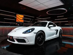 Weiß Gebraucht 2020 Porsche 718 Cayman | 74.900 €