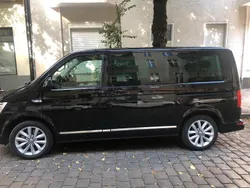 Schwarz Gebraucht 2016 VW Multivan Highline Van / Kleinbus | 38.900 € (Guter Preis)
