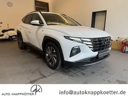 Atlas white / sol Gebraucht 2023 Hyundai Tucson Trend SUV | 29.690 € (Fairer Preis)