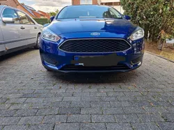 Blau Gebraucht 2015 Ford Focus Trend Limousine | 7.000 € (Guter Preis)
