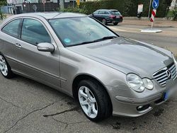 Grau Gebraucht 2005 Mercedes C180 Coupé | 3.999 € (Fairer Preis)