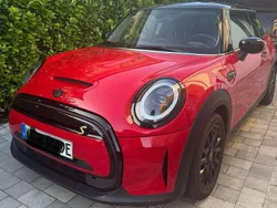 Schwarz Gebraucht 2022 Mini Cooper SE Classic Kleinwagen | 18.800 € (Fairer Preis)