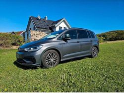 Grau Gebraucht 2019 VW Touran R-line Van / Kleinbus | 25.100 € (Superpreis)