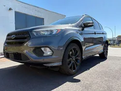 Grau Gebraucht 2017 Ford Kuga ST-Line SUV | 13.199 € (Fairer Preis)
