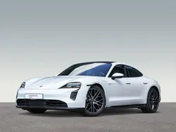 Weiß Gebraucht 2022 Porsche Taycan Limousine | 56.900 € (Guter Preis)