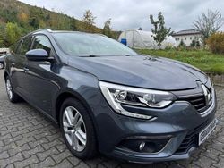 Grau Gebraucht 2020 Renault Mégane IV Business Limousine | 16.950 € (Fairer Preis)