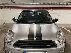 Silber Gebraucht 2007 Mini Cooper Kleinwagen | 2.900 €
