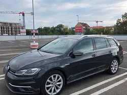 Grau Gebraucht 2020 VW Golf VIII United Limousine | 17.600 € (Fairer Preis)