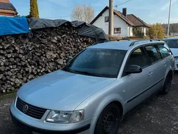 Silber Gebraucht 2000 VW Passat Kombi | 999 € (Fairer Preis)
