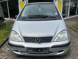 Grau Gebraucht 2002 Mercedes A140 Limousine | 2.190 €
