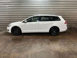Weiß Gebraucht 2016 VW Golf VII Highline Kombi | 10.250 € (Fairer Preis)