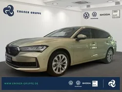 Ice teabeige metallic Gebraucht 2024 Skoda Superb Selection Kombi | 38.880 € (Guter Preis)