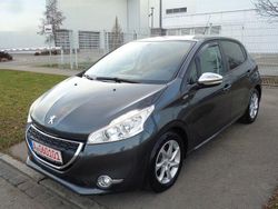 Grau Gebraucht 2013 Peugeot 208 Style Kleinwagen | 4.999 € (Fairer Preis)