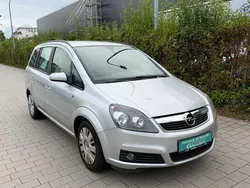 Silber Gebraucht 2007 Opel Zafira Edition Van / Kleinbus | 4.999 € (Etwas zu teuer)
