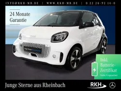 Weiß Gebraucht 2024 Smart ForTwo Electric Drive Cabrio | 18.750 € (Teuer)