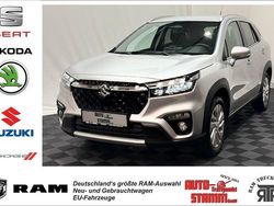 Silber Neu 2025 Suzuki SX4 S-Cross Comfort SUV | 29.990 € (Teuer)