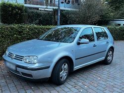 Silber Gebraucht 2001 VW Golf IV Limousine | 700 € (Superpreis)