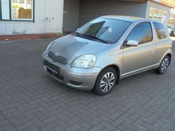 Silbergrau metallic Gebraucht 2003 Toyota Yaris Sol Kleinwagen | 1.699 € (Fairer Preis)