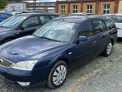 Blau Gebraucht 2004 Ford Mondeo Kombi | 950 € (Guter Preis)