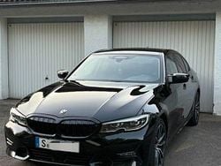 Schwarz Gebraucht 2020 BMW 320 Sport Line Limousine | 26.000 € (Fairer Preis)