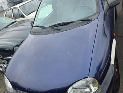 Blau Gebraucht 1998 Opel Corsa Kleinwagen | 1.200 € (Fairer Preis)