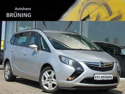 Silber Gebraucht 2015 Opel Zafira Edition Van / Kleinbus | 7.980 € (Fairer Preis)