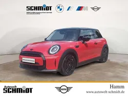 Chili red uni Gebraucht 2024 Mini Cooper Classic Kleinwagen | 26.190 € (Fairer Preis)