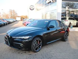 Nero vesuvio metallic Gebraucht 2022 Alfa Romeo Giulia Premium Limousine | 43.990 € (Etwas zu teuer)