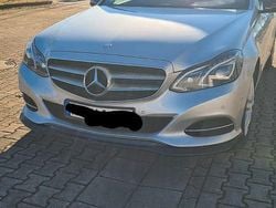 Silber Gebraucht 2013 Mercedes E220 Edition Limousine | 14.000 € (Fairer Preis)