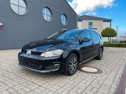 Schwarz Gebraucht 2017 VW Golf VII Allstar Kombi | 10.590 € (Fairer Preis)