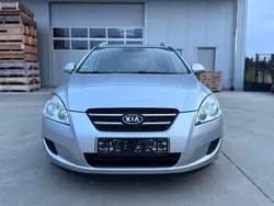 Silber Gebraucht 2009 Kia Ceed Vision Kombi | 3.690 € (Guter Preis)