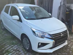 Weiß Gebraucht 2020 Mitsubishi Space Star Intro Edition Limousine | 8.800 €