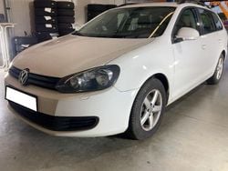 Weiß Gebraucht 2013 VW Golf VI Trendline Kombi | 6.990 € (Fairer Preis)