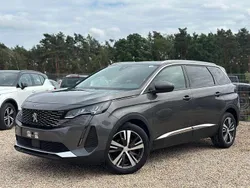 Grau Gebraucht 2021 Peugeot 5008 Allure Van / Kleinbus | 15.900 € (Guter Preis)