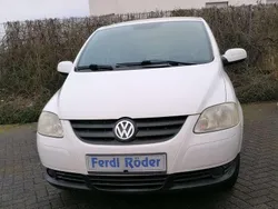 Candyweiß Gebraucht 2006 VW Fox Basis Kleinwagen | 1.350 € (Fairer Preis)
