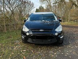 Schwarz Gebraucht 2011 Ford S-MAX S Van / Kleinbus | 5.700 € (Guter Preis)