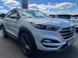Silber Gebraucht 2016 Hyundai Tucson Premium SUV | 14.999 € (Guter Preis)