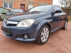 Blau Gebraucht 2005 Opel Tigra Cabrio | 2.399 € (Fairer Preis)