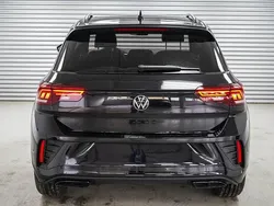 Deep black metallic (2t) deep black metallic (2t) Neu 2025 VW T-Roc R-line SUV | 35.134 € (Guter Preis)