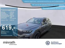 Grau Gebraucht 2023 VW Touareg R-line SUV | 59.980 € (Teuer)
