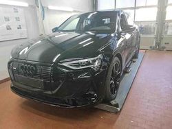 Schwarz Gebraucht 2022 Audi e-tron Sportback Black Edition SUV | 36.950 € (Fairer Preis)