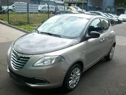 Grau Gebraucht 2012 Lancia Ypsilon Gold Kleinwagen | 5.900 € (Fairer Preis)