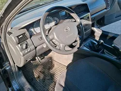 Schwarz Gebraucht 2002 Opel Omega Kombi | 1.649 €
