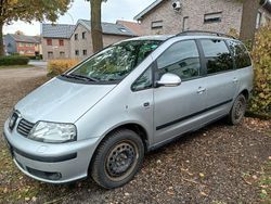 Grau Gebraucht 2010 Seat Alhambra Vigo Van / Kleinbus | 1.850 € (Superpreis)