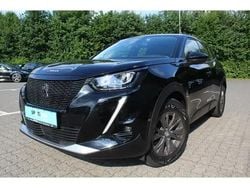 Schwarz Gebraucht 2021 Peugeot e-2008 Active SUV | 16.990 € (Guter Preis)