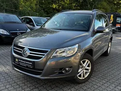 Grau Gebraucht 2011 VW Tiguan Freestyle SUV | 10.490 € (Fairer Preis)