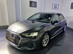 Grau Gebraucht 2021 Audi A3 Sportback Sport Limousine | 25.000 € (Etwas zu teuer)